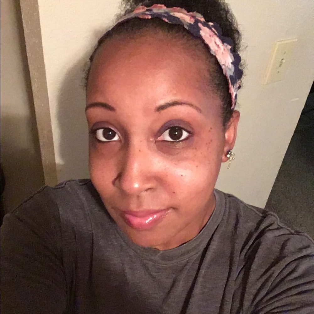 Meet your Posher, Nicole